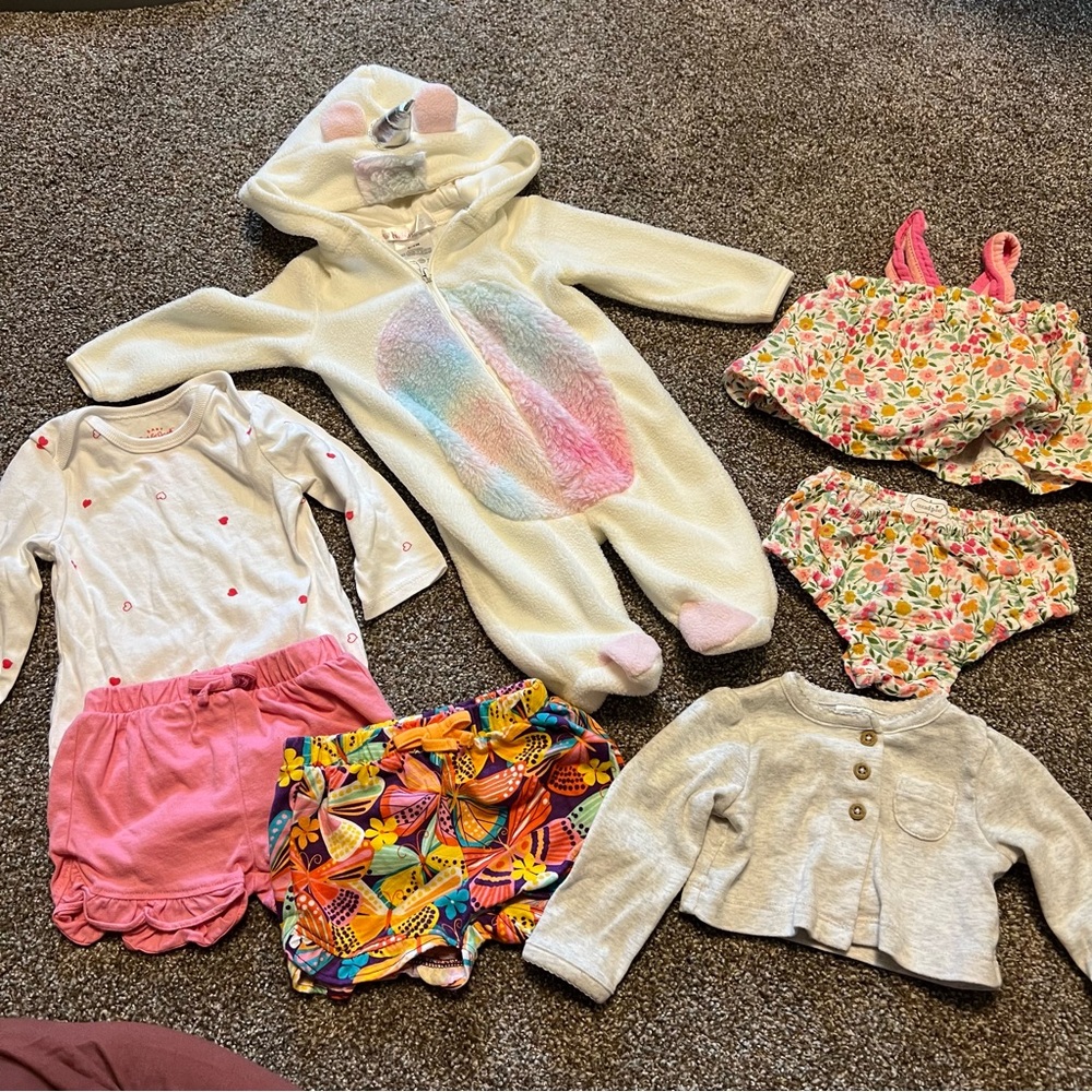 Adorable Baby Clothing 7 pieces